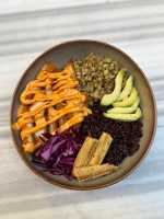 Avokadolu Çıtır Tavuk Bowl-Salata