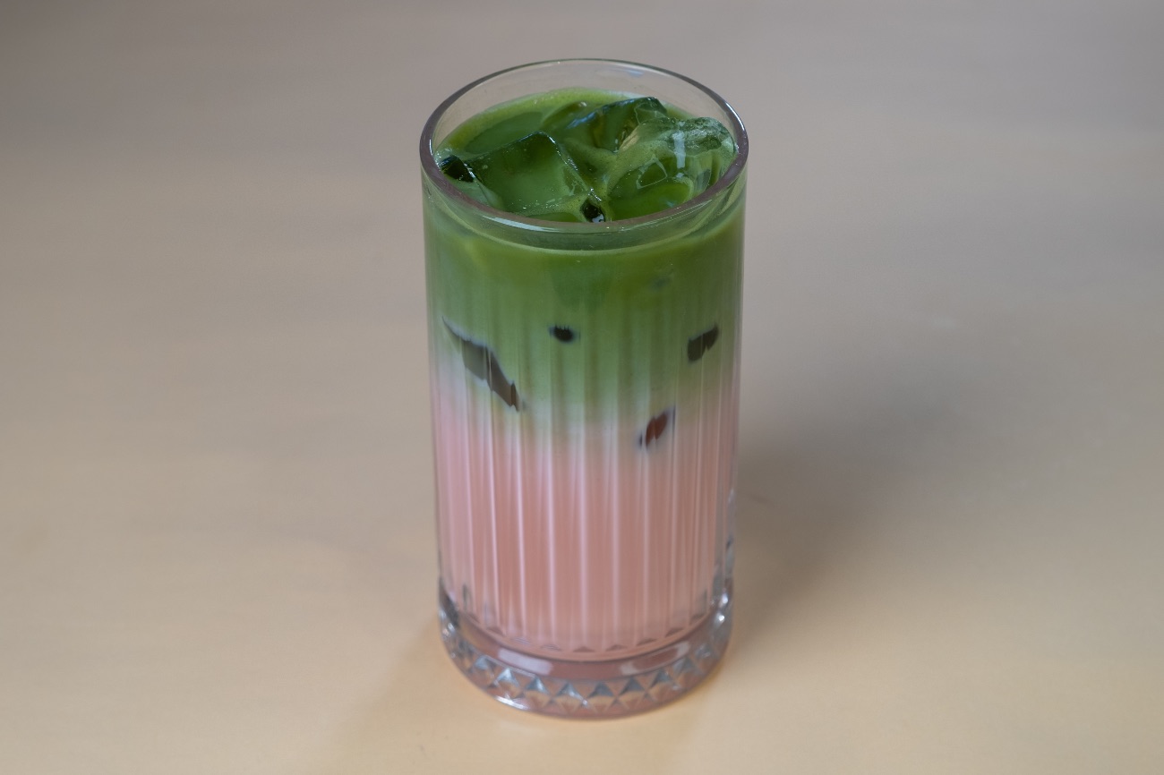 Ice Strawberry Matcha