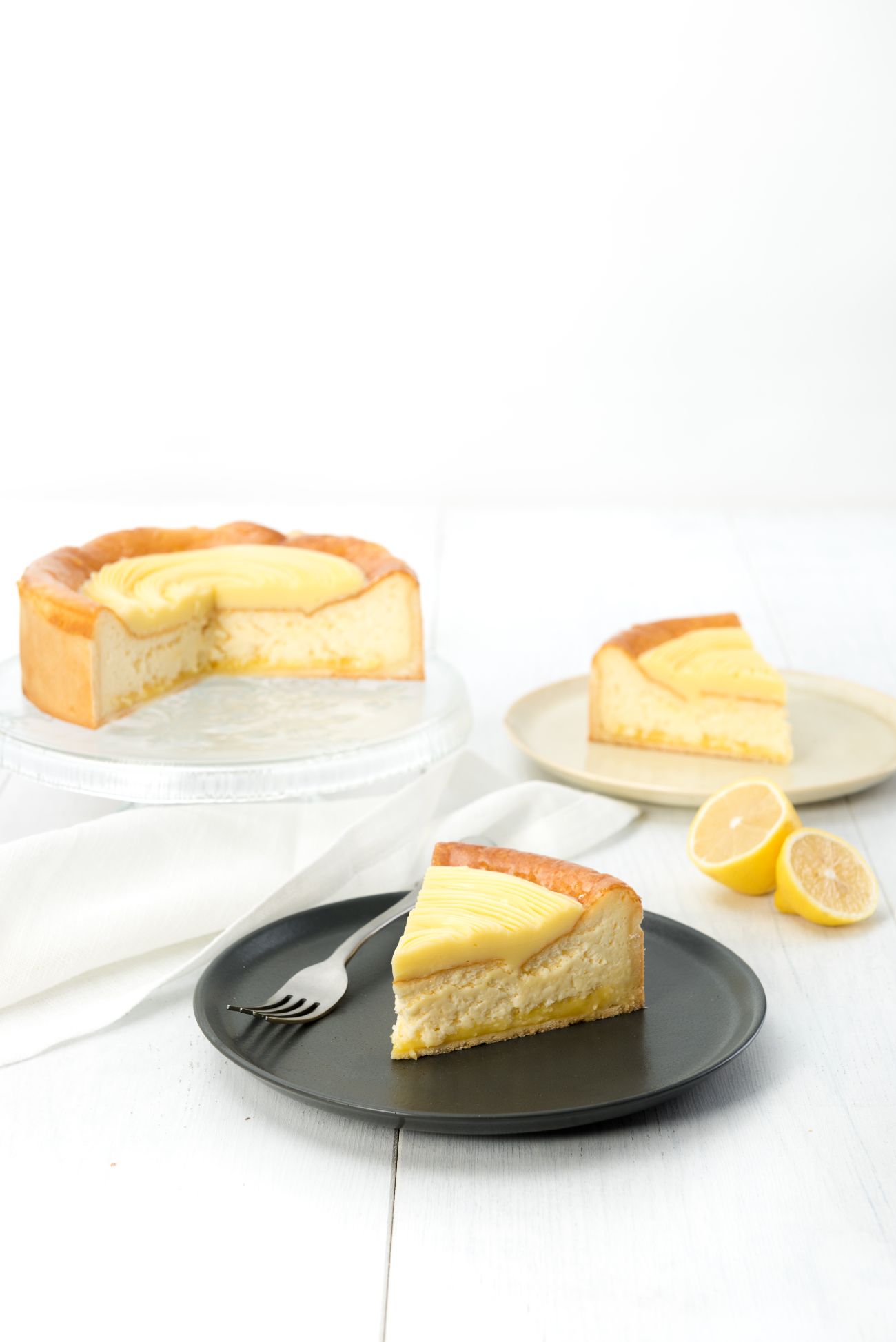 Cheesecake - Özel karışım peynirle hazırlanan favori lezzetlerinden.
