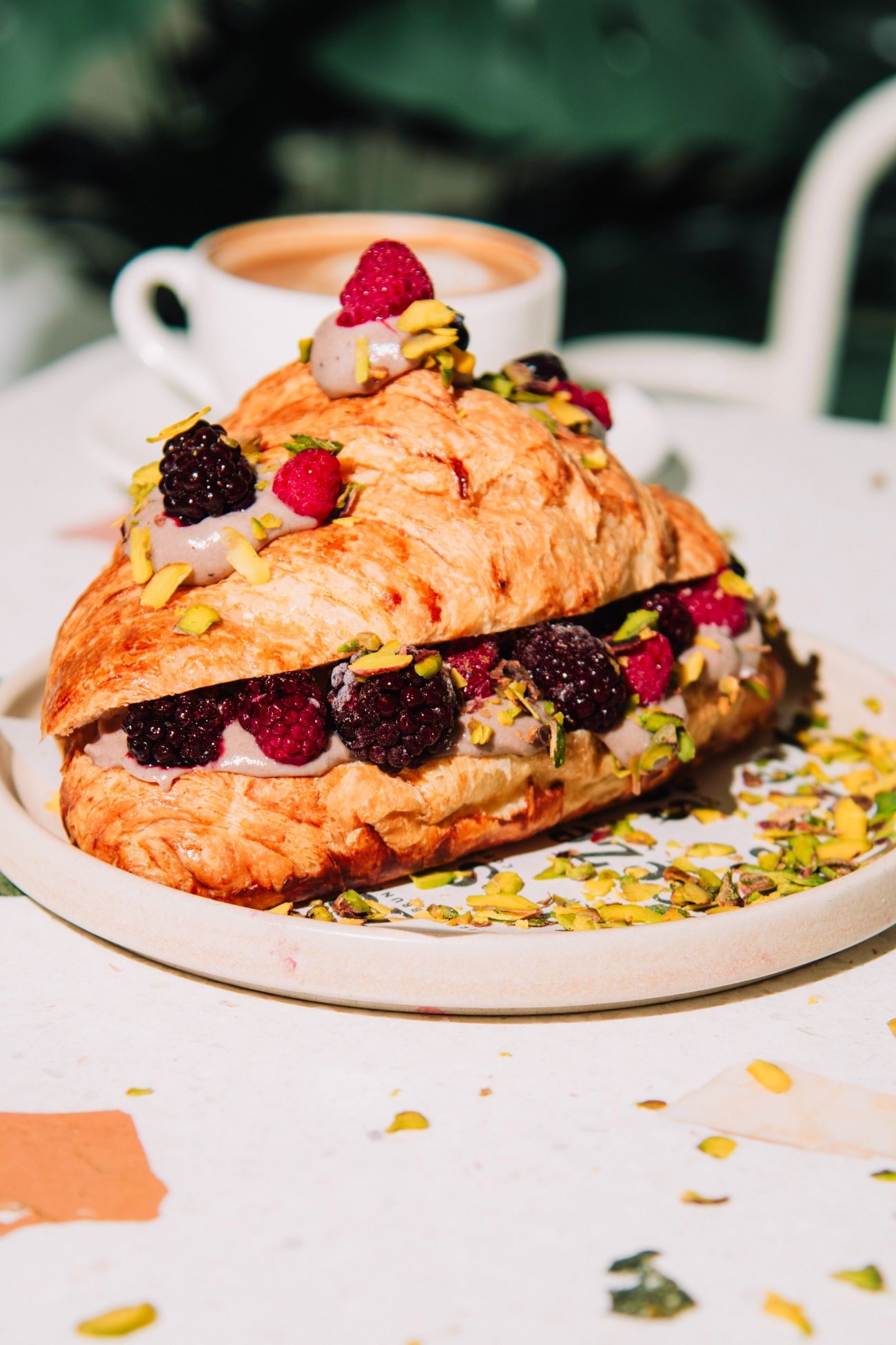 Orman Meyveli Kruvasan - Orman Meyveli Püre, Krema, File Antep, Orman Meyvesi