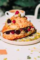 Orman Meyveli Kruvasan