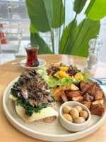 Mantarlı Ispanaklı Ekşi Ekmek