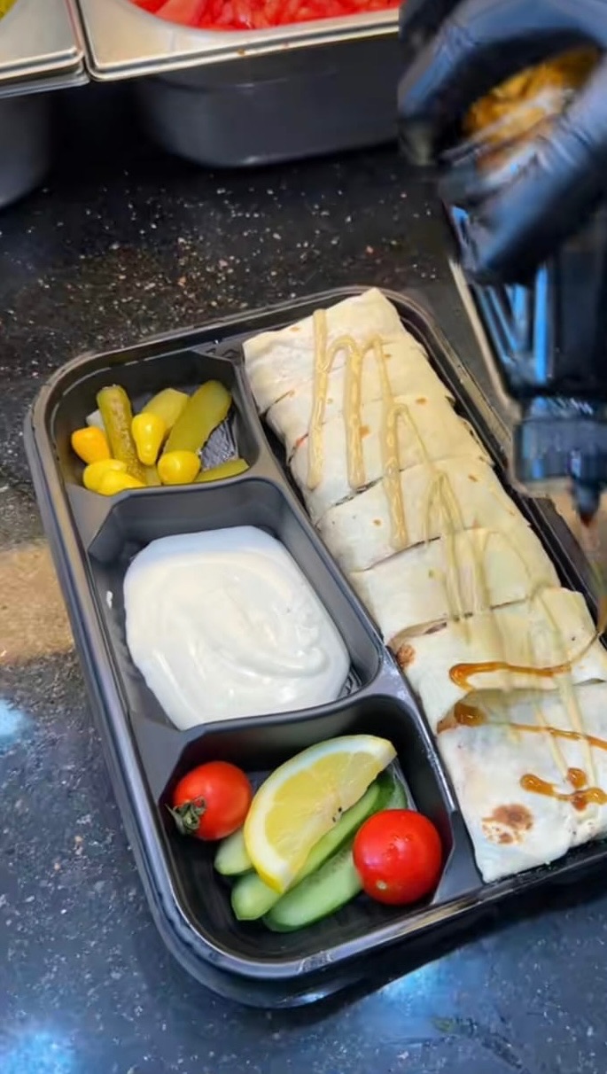 صاج فلافل خبز لبناني