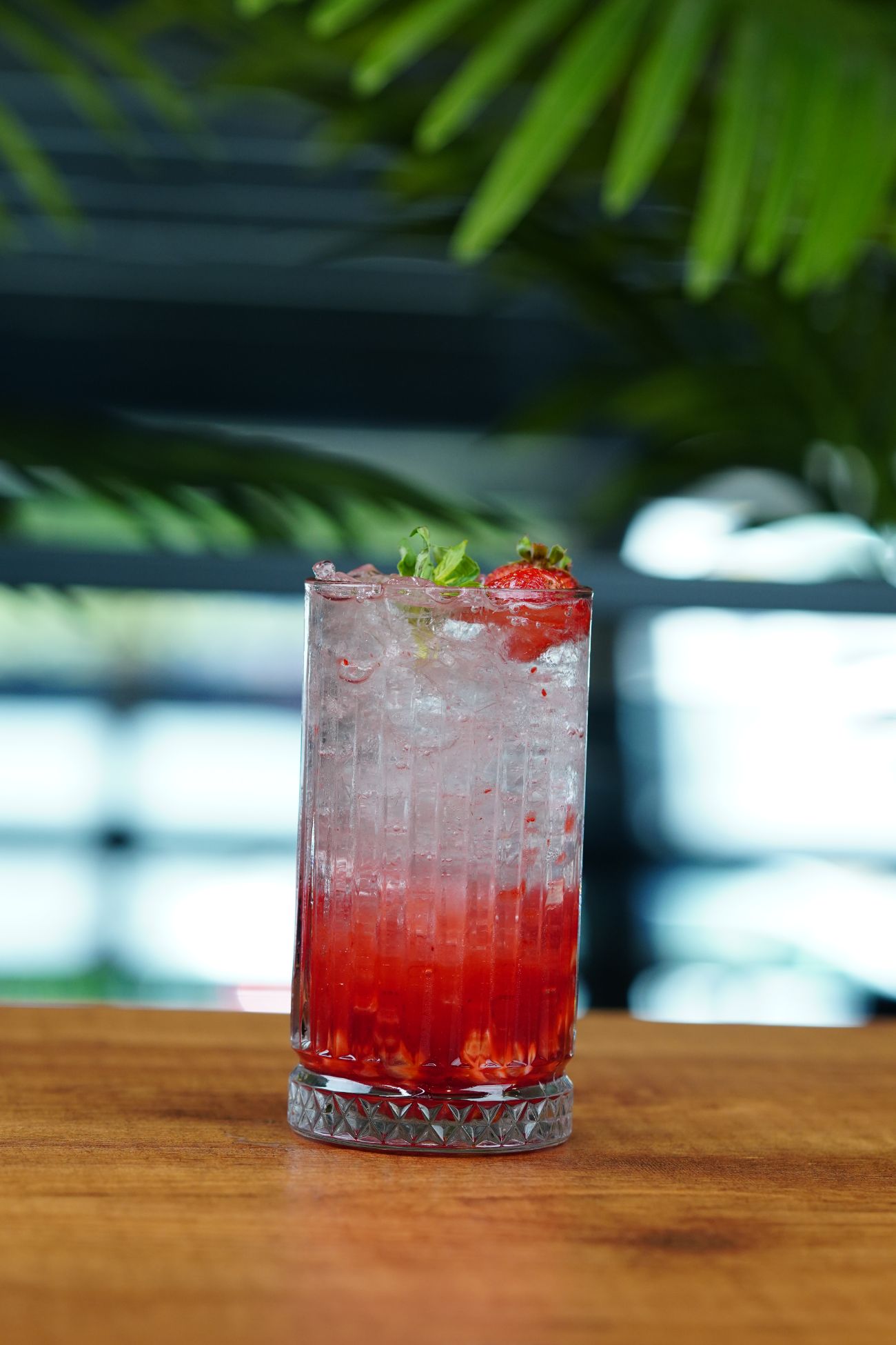 Çilek Mojito - Taze Çilek, Sprite, Nane, Limon Suyu ,Lime, Şeker