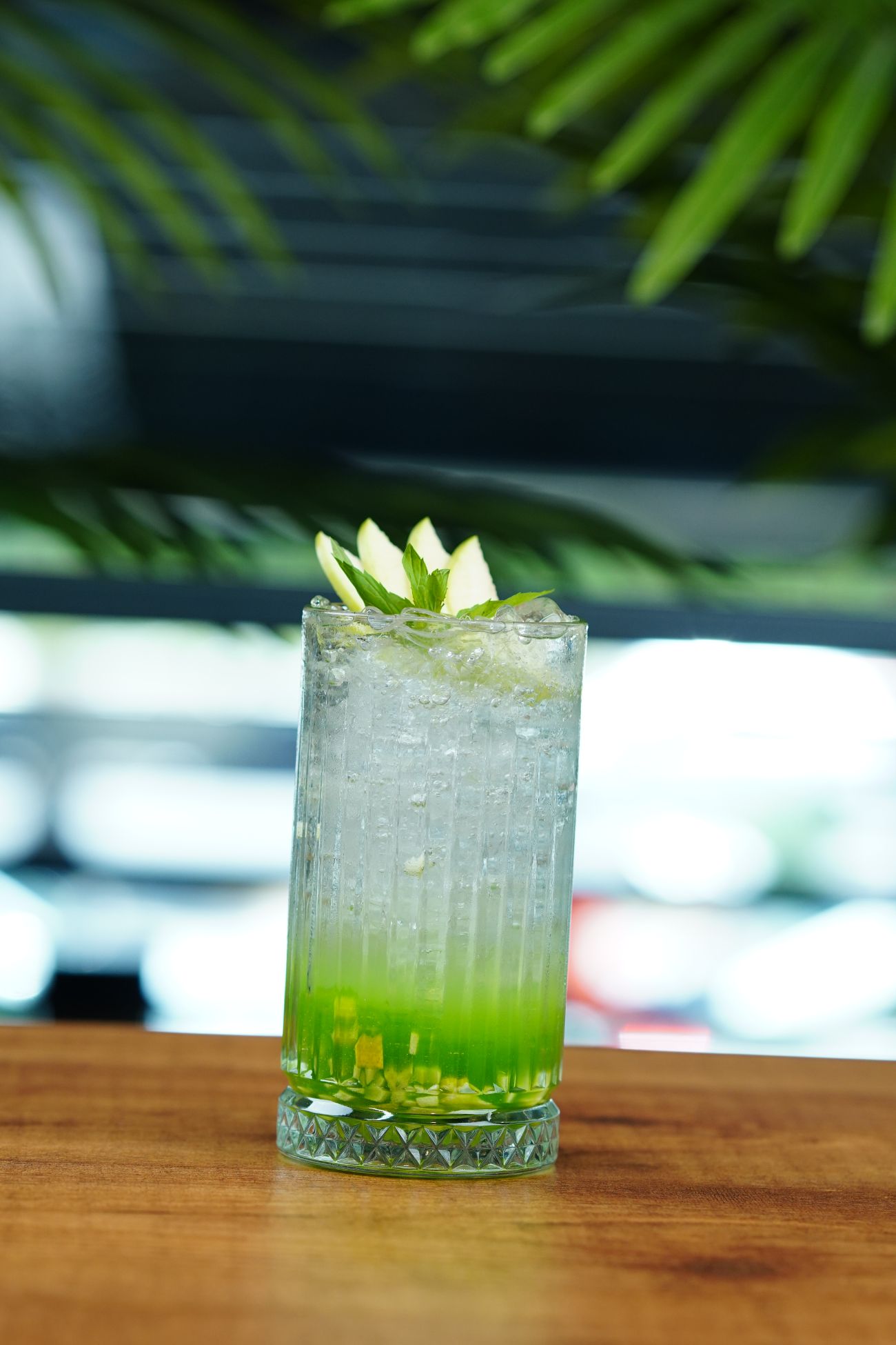 Yeşil Elma Mojito - Taze Yeşil Elma,Nane,Limon Suyu,Lime,Şeker,Sprite