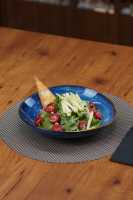 Roka Parmesan Salata