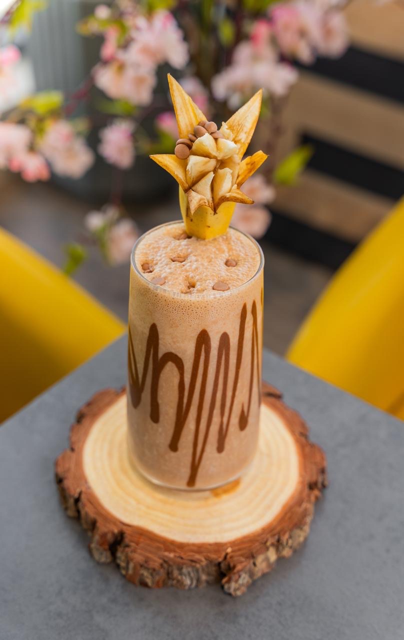 موز وحليب بالنوتيلا